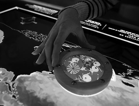 gallery_0007_interactive-lightboard